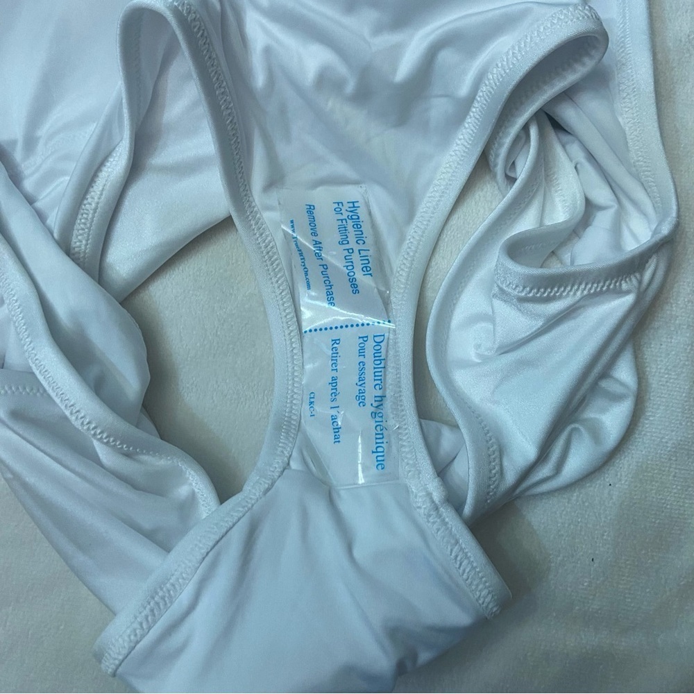 New! Victoria's Secret Very Sexy White Shine Strap Belted Swimsuit 3850 - Picture 5 of 8